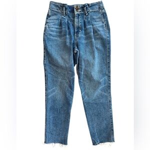 Hollister Curvy Ultra High Rise Mom Jean Pleated Crop Stretch Medium‎ Wash Sz 27